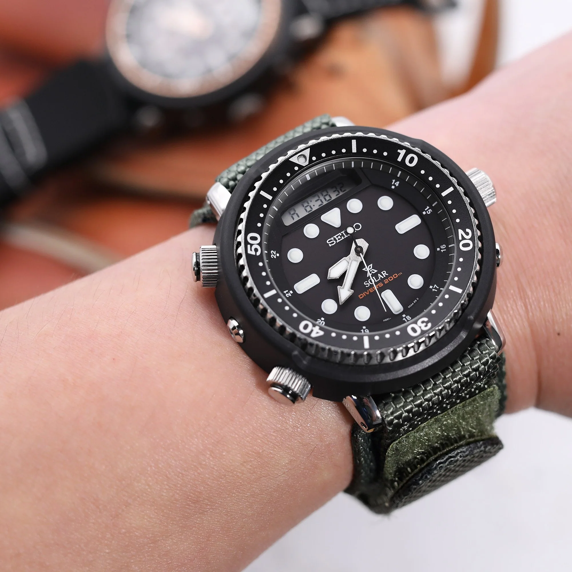 22mm Honeycomb Military Green Nylon Velcro Watch Strap - Image 3