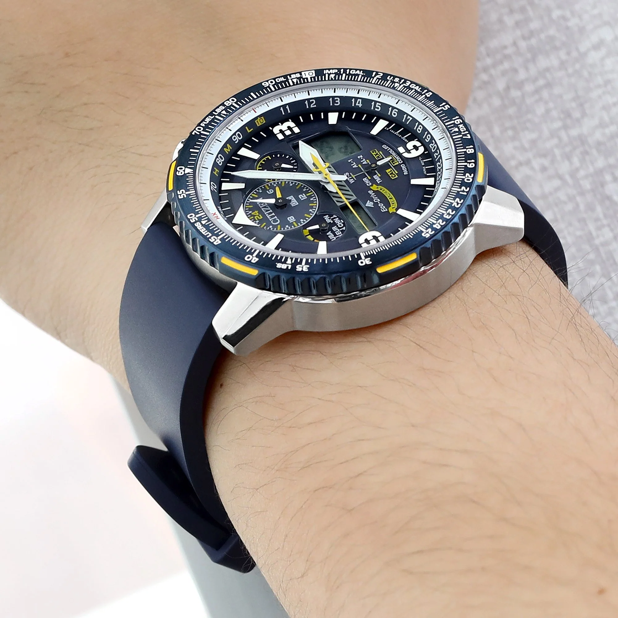 20mm or 22mm Straight End Navy Blue FKM Rubber Quick Release Watch Band, Brushed - Image 5