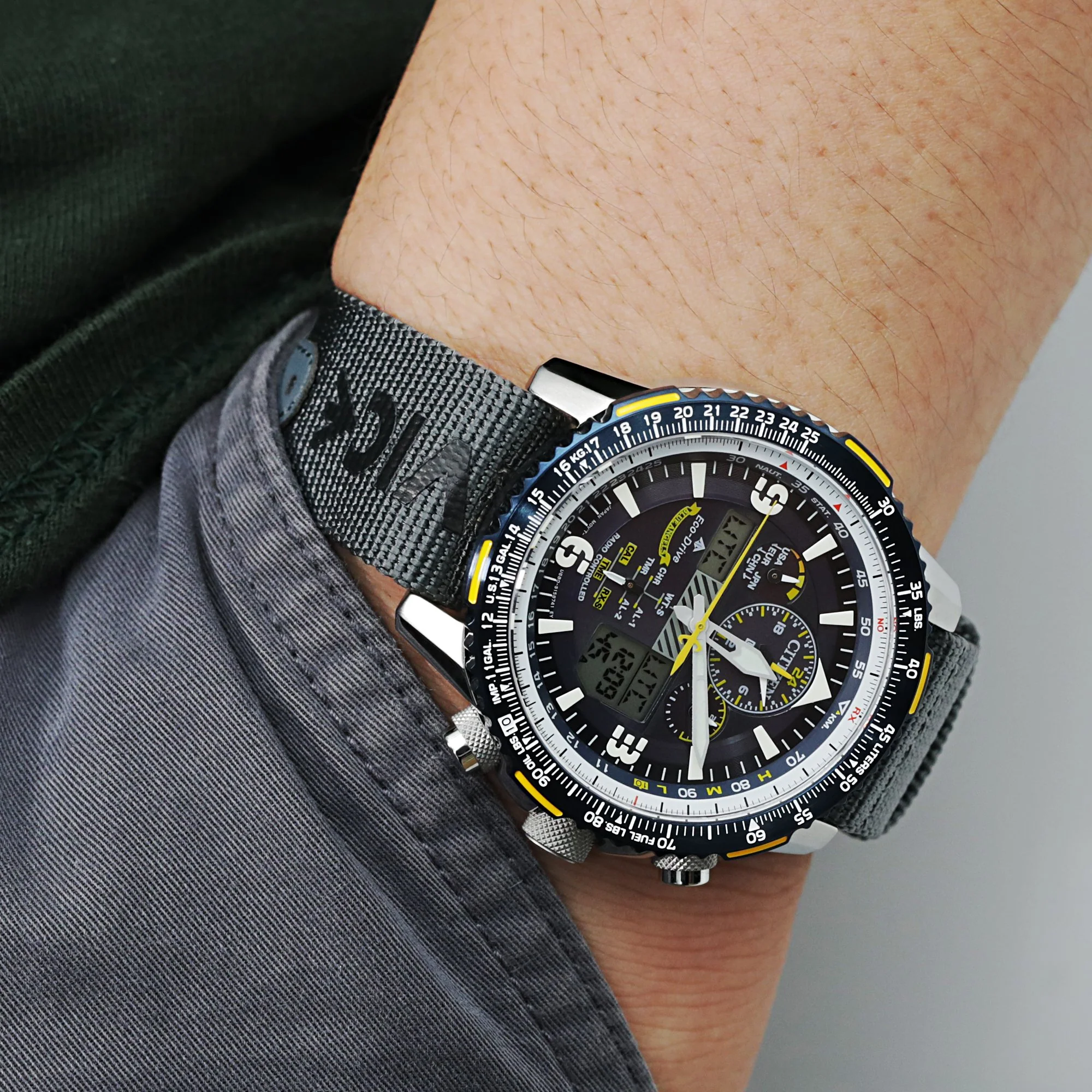 Haveston General Service Nylon Strap Set Black & Grey - Image 3