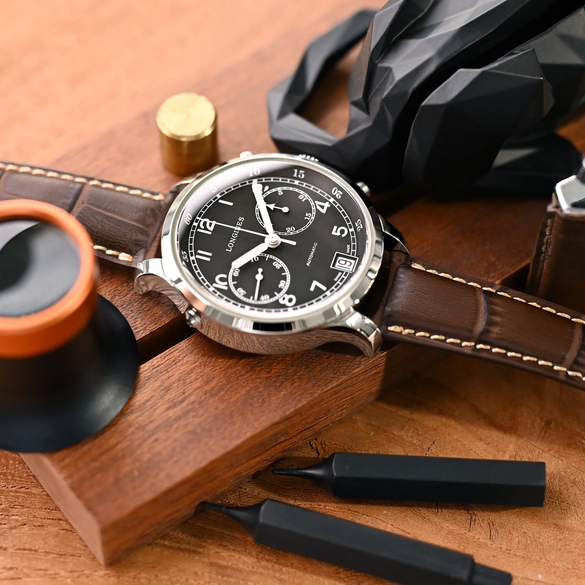 Q.R. 19mm or 21mm Dark Brown CrocoCalf (Croco Grain) Semi-Curved Watch Band, Beige Stitch. - Image 5