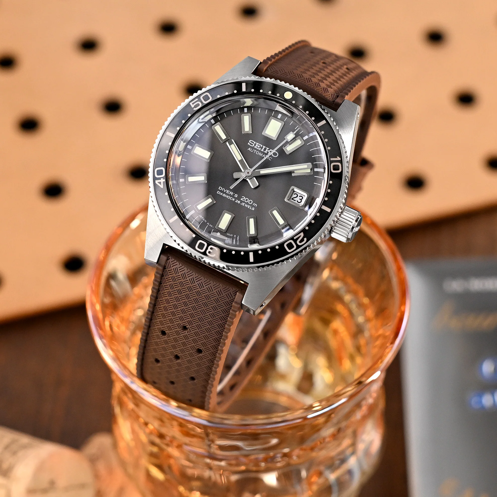 Quick Release Brown Tropical-Style Pro FKM rubber watch strap, 19mm - 23mm - Image 3