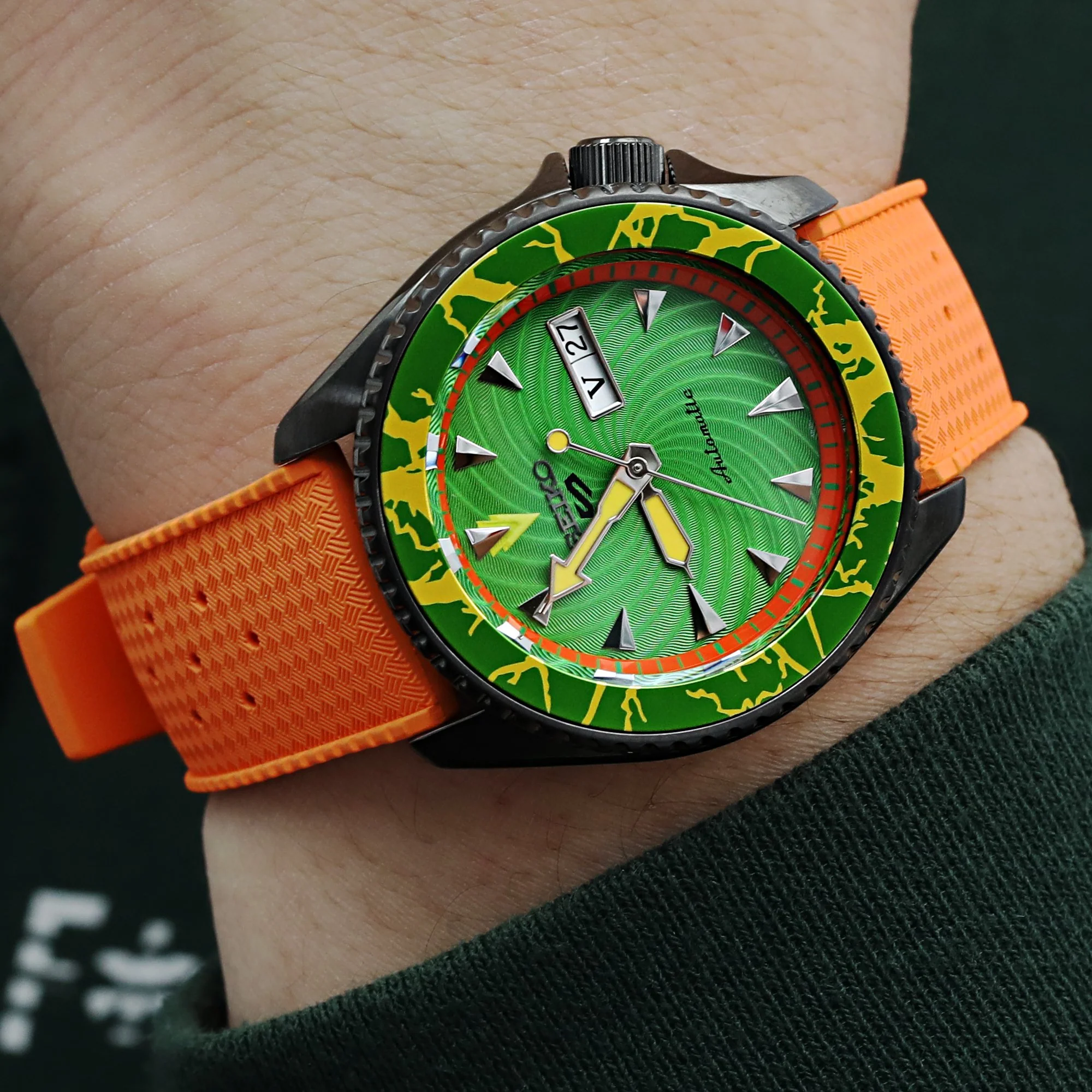 Quick Release Orange Tropical-Style Pro FKM rubber watch strap, 20mm or 22mm - Image 4