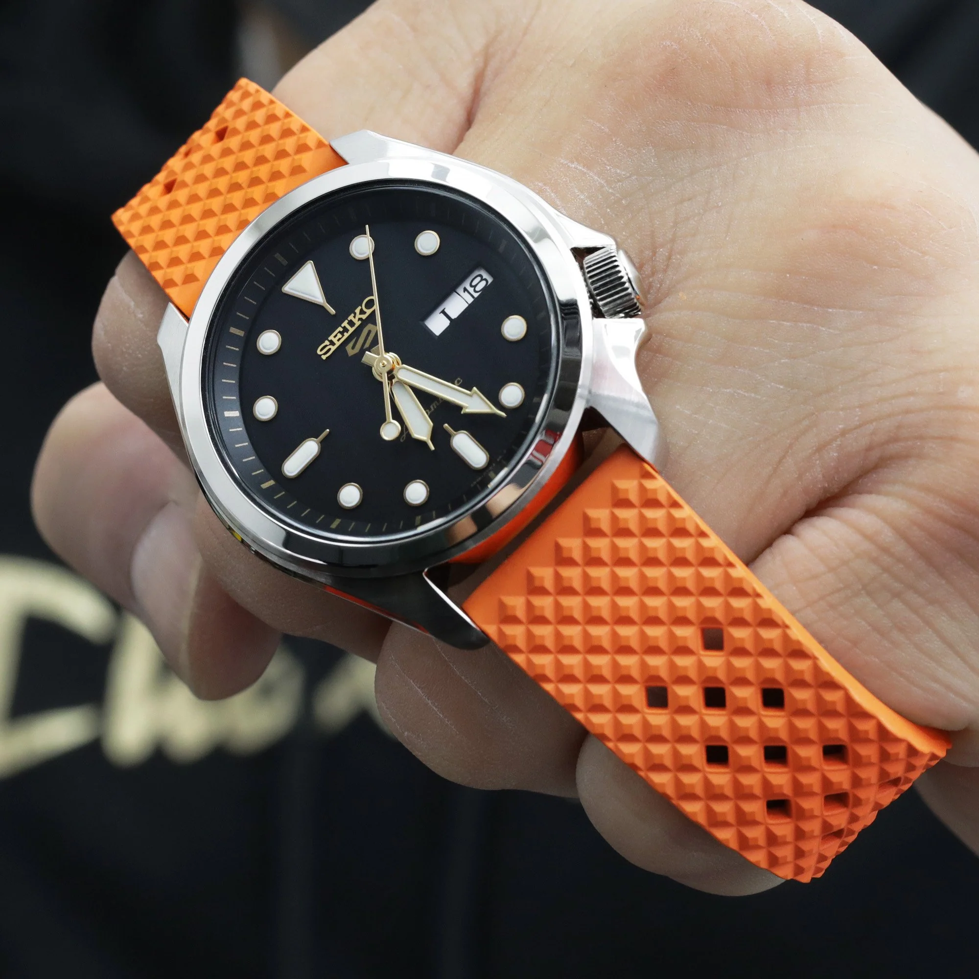 Rhombus Orange FKM Quick Release rubber watch strap, 20mm - Image 3