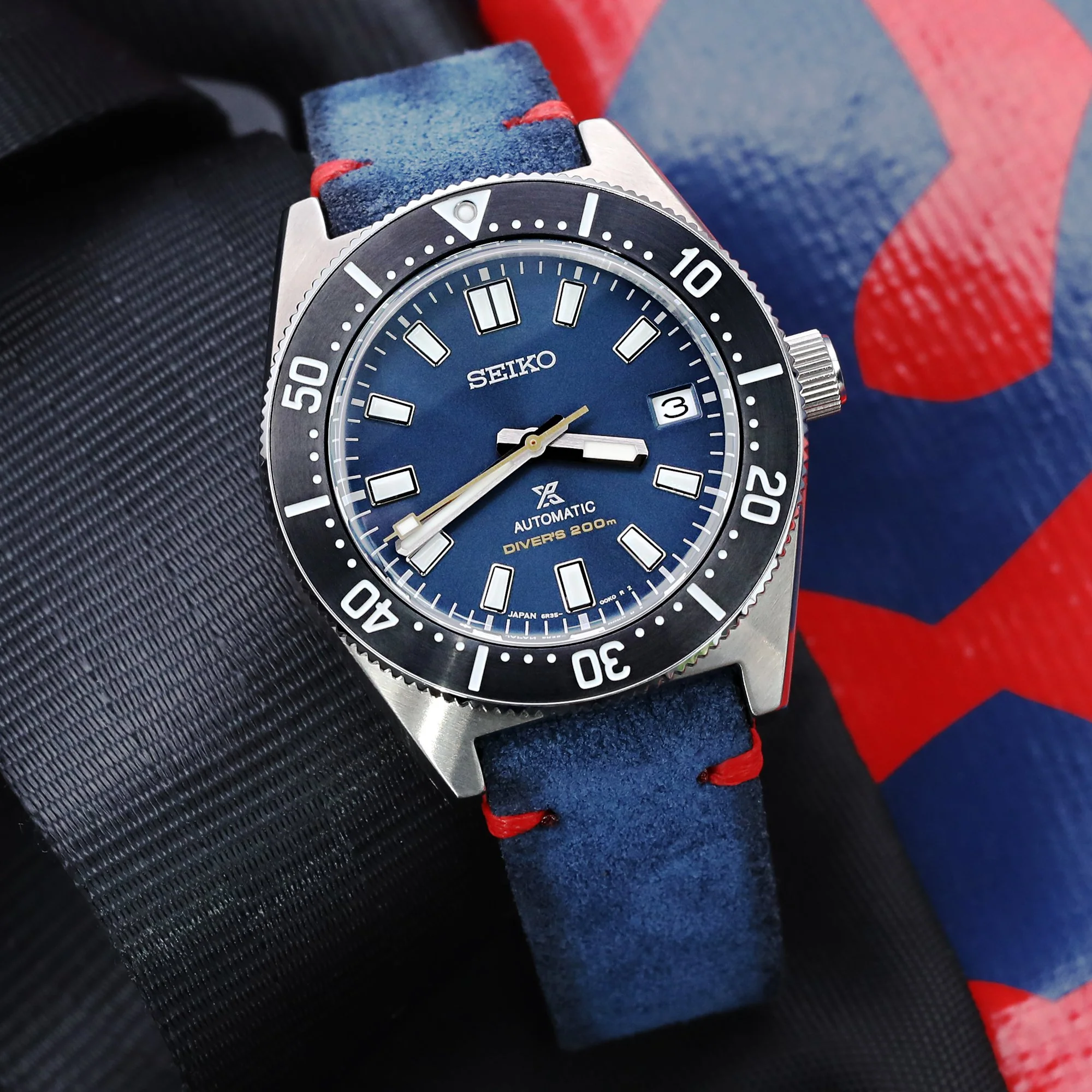 Navy Blue 19mm, 20mm, 21mm, 22mm MiLTAT Quick Release Nubuck Leather Watch Strap, Red Stitching, Sandblasted - Image 3