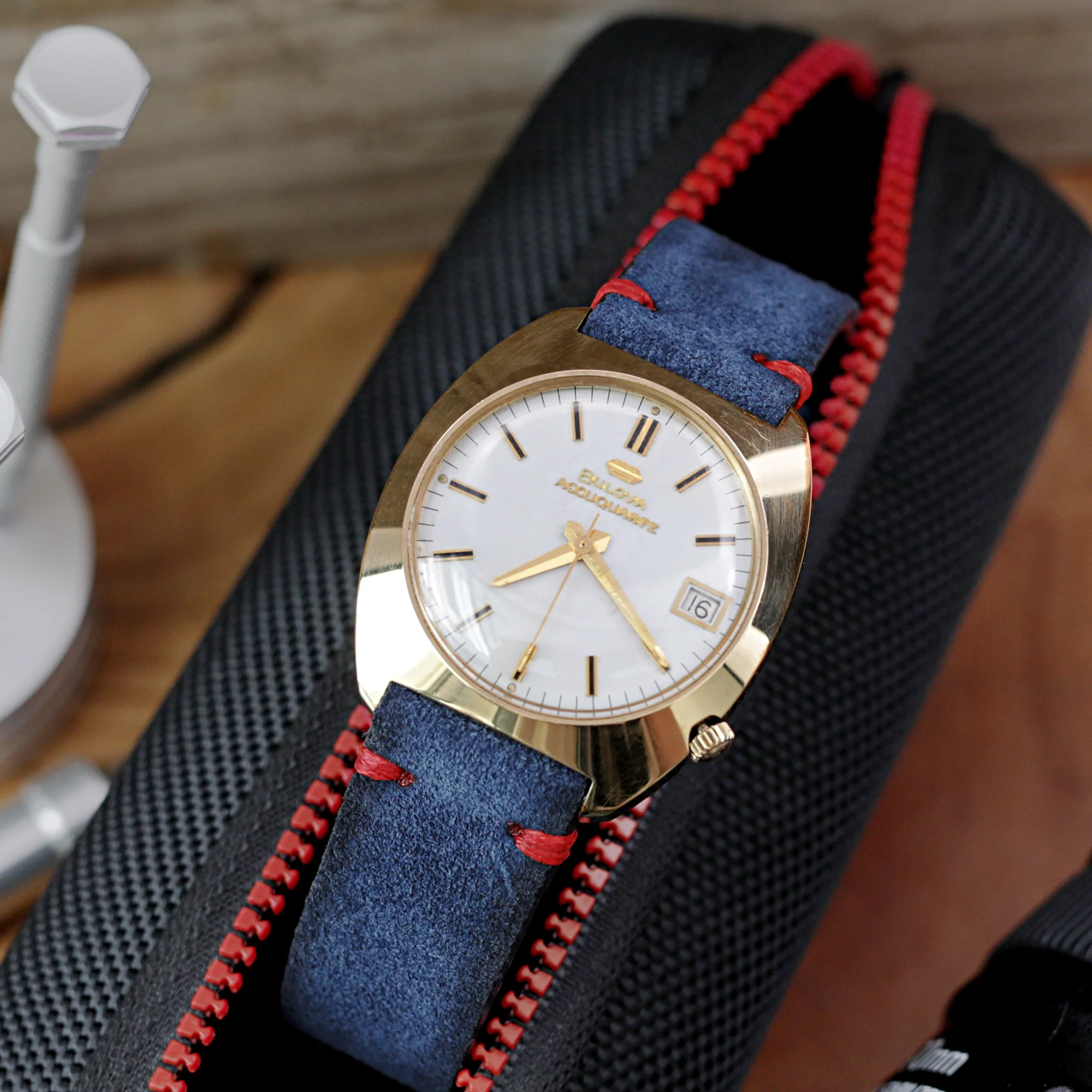 Navy Blue 19mm, 20mm, 21mm, 22mm MiLTAT Quick Release Nubuck Leather Watch Strap, Red Stitching, Sandblasted - Image 4