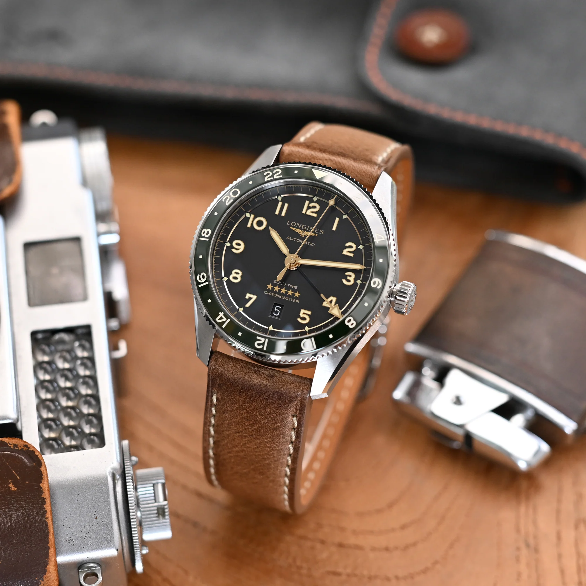Pam Collection, Vintage Brown Horween Chromexcel Leather Watch Strap for Panerai, Beige Stitching - Image 3